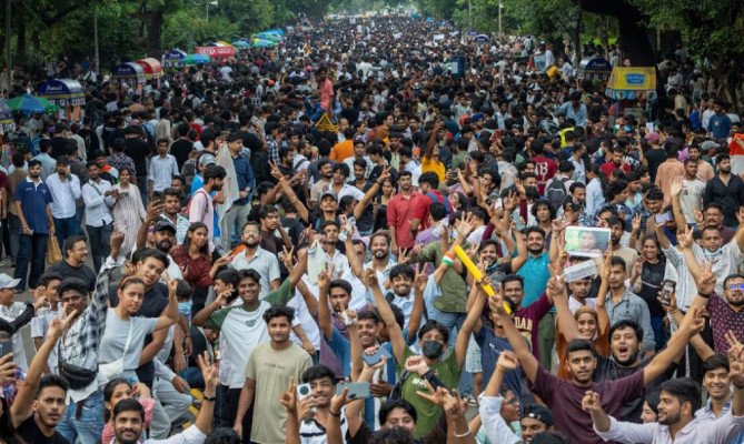 ভারতজুড়ে বিক্ষোভের হুঁশিয়ারি তেলাপোকাদের