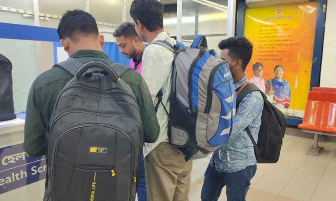 কম্বোডিয়ার স্কাম কম্পাউন্ড থেকে উদ্ধার আরো ১০ বাংলাদেশি ফিরছেন কাল