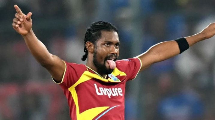 ভারতকে কাঁপিয়ে দেওয়া ক্রিকেটারকে বাংলাদেশ সফর থেকে বাদ দিল উইন্ডিজ