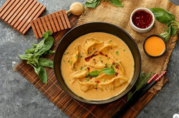 রেড কারি মোমোর রেসিপি
