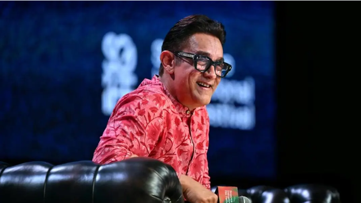 ‘থ্রি ইডিয়টস’-এর সিক্যুয়েল নিয়ে বড় খবর দিলেন আমির