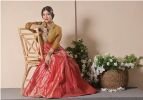 উৎসবের সময় বেনারসিতে সাজবেন যেভাবে