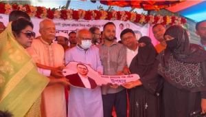 হাসিনার আমলে বিরোধীদের বেঁচে থাকার অধিকার ছিল না: রিজভী