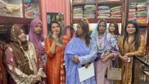 নিউইয়র্কের জ্যাকসন হাইটসে ‘শপিং উইথ সাবরিনা’ ফ্যাশন হাউসের গ্র্যান্ড ওপেনিং