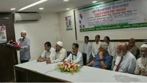 ধর্মকে ব্যবসা হিসেবে ব্যবহার করে রাষ্ট্র চালানো যায় না: গয়েশ্বর