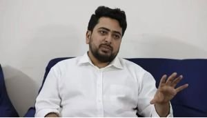 আন্দোলনরত ভারতের তরুণদের যে বার্তা নাহিদ ইসলামের