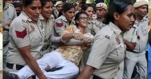 প্রতিবাদের ‘ভূত’ যেভাবে মোদি সরকারের ঘুম হারাম করে দিল