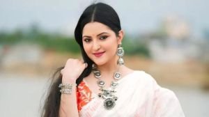 ‘আমি সঠিক পথেই আছি’, এআই ভিডিও বিতর্কে পরীমনি